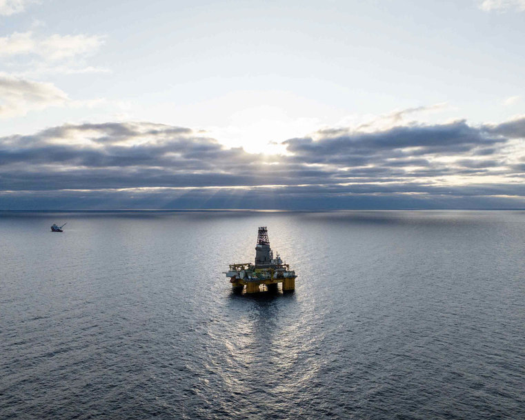 SLB awarded multi-region deepwater contracts by Shell to support capital-efficient energy development